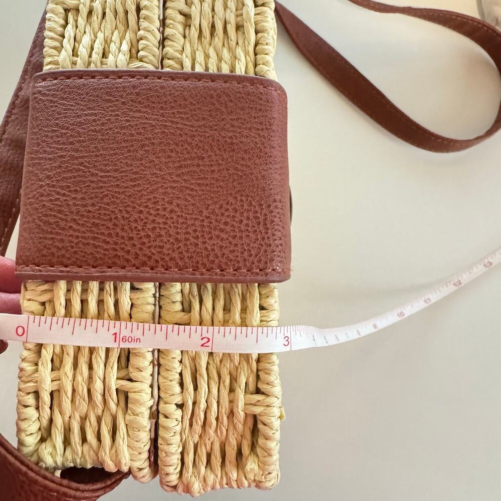 Women's Straw Square Wicker Crossbody Bag Summertime Picnic Vibes - Picture 9 of 9